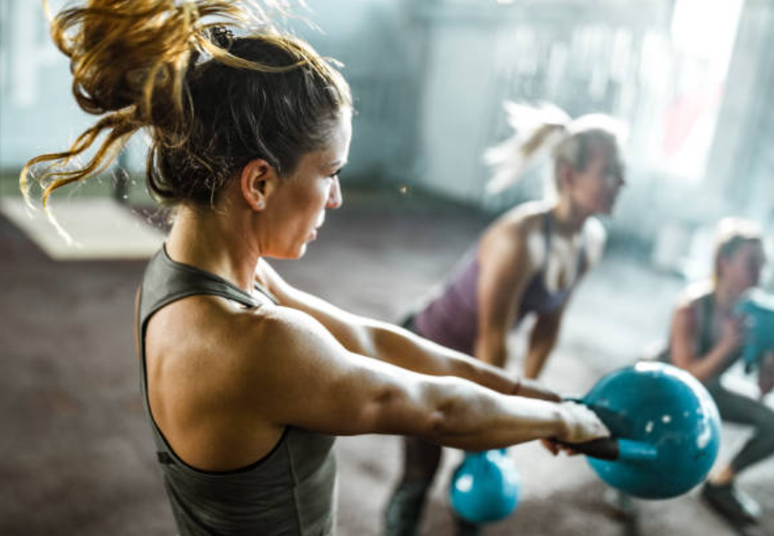 Musculation Fonctionnelle, Musculation, Haltérophilie, Crossfit : des pratiques physiques et sportives (beaucoup) plus adaptées pour les femmes génétiques